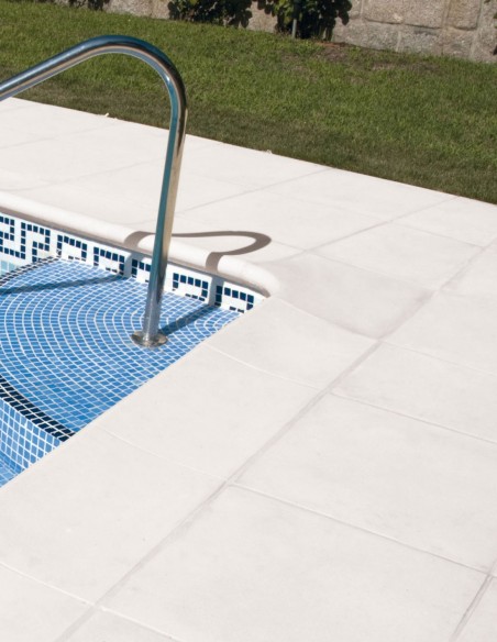 Piscinas - Remate piscina Cañaveral con baldosa Loja en Blanco - Verniprens