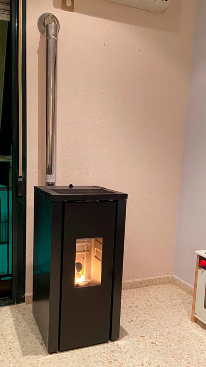 Estufas, Insertables y Calderas de Pellet y Leña.